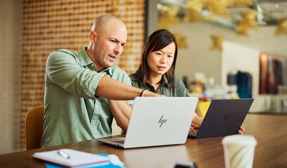 What&rsquo;s the difference between an HP docking station and an H...